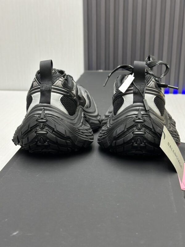 Balenciaga 10XL Large Bottom Sneakers - Image 7