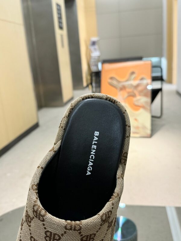 Balenciaga Thick soled Slippers - Image 3