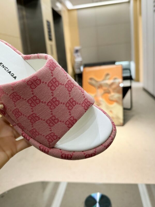 Balenciaga Thick soled Slippers - Image 2