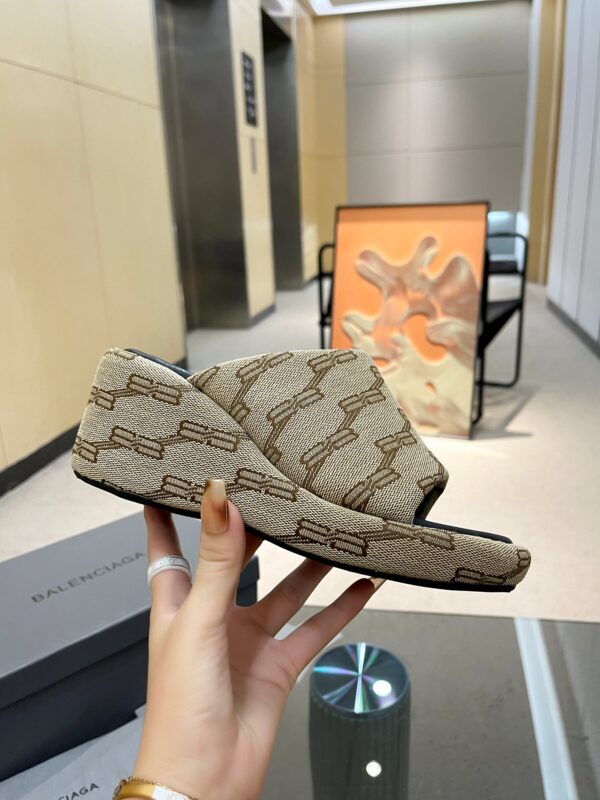 Balenciaga Thick soled Slippers - Image 6