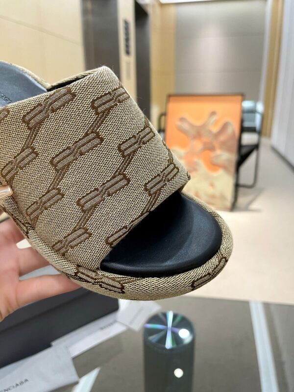 Balenciaga Thick soled Slippers - Image 7