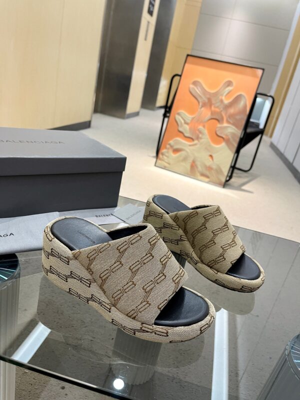 Balenciaga Thick soled Slippers - Image 8