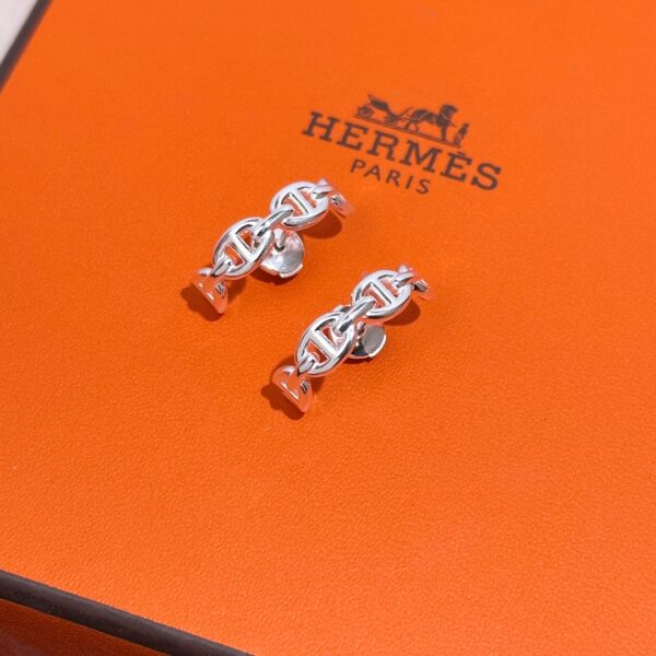 HERMES Smooth Pig Nose Earrings - Image 3
