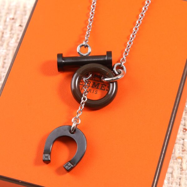 Hermes Carrousel Buffalo Horn Necklace - Image 5