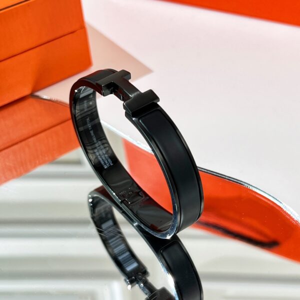 Hermes CLIC HH SO BLACK BRACELET Black Knight H Bracelet - Image 6
