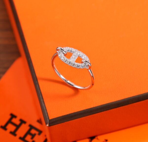 HERMES Full Diamond Pig Nose Ring