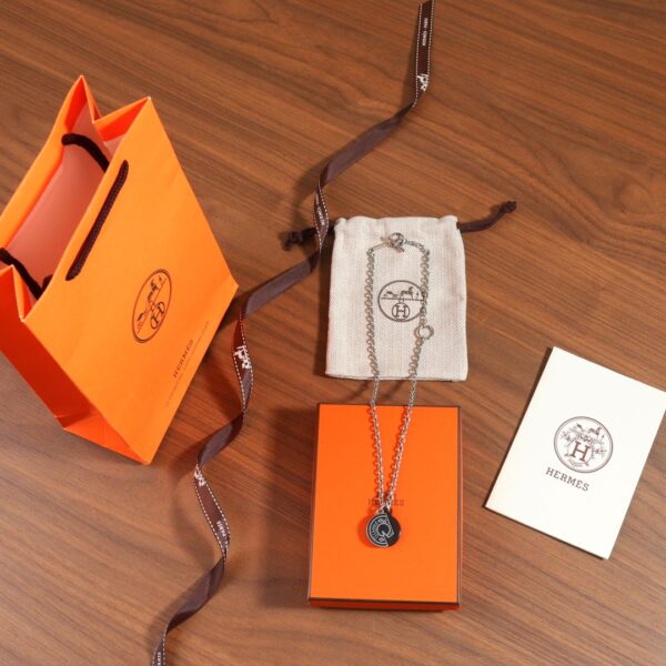 Hermes Carrousel Water Horn OT Necklace - Image 2