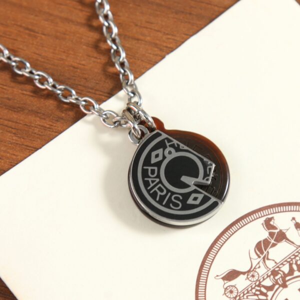 Hermes Carrousel Water Horn OT Necklace - Image 5