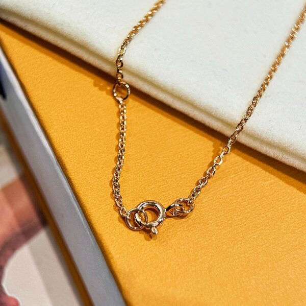 LV Round Gray Shell Necklace - Image 8