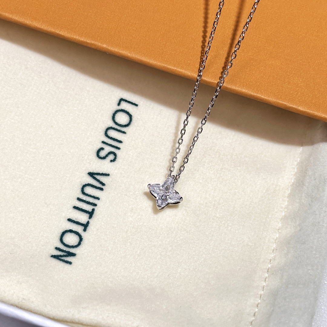 LV lconic Pearls necklace - Image 4