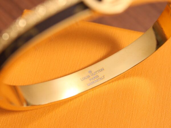 LV bracelet with vintage pattern - Image 7