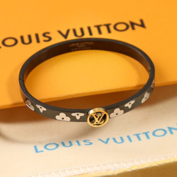 LV Clover Bracelet Bracelet - Image 6