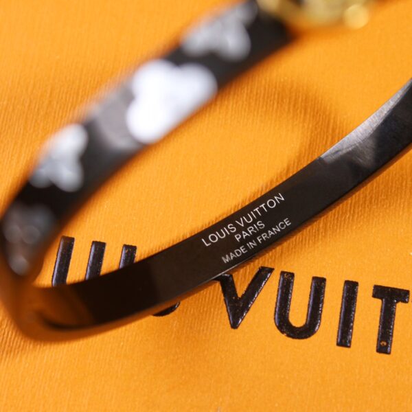 LV Clover Bracelet Bracelet - Image 8