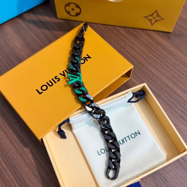 LV Cuban Chain - Image 6