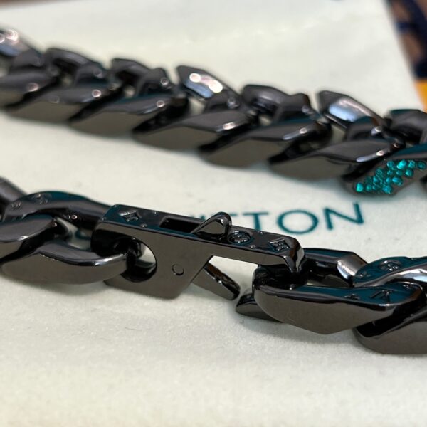 LV Cuban Chain - Image 8
