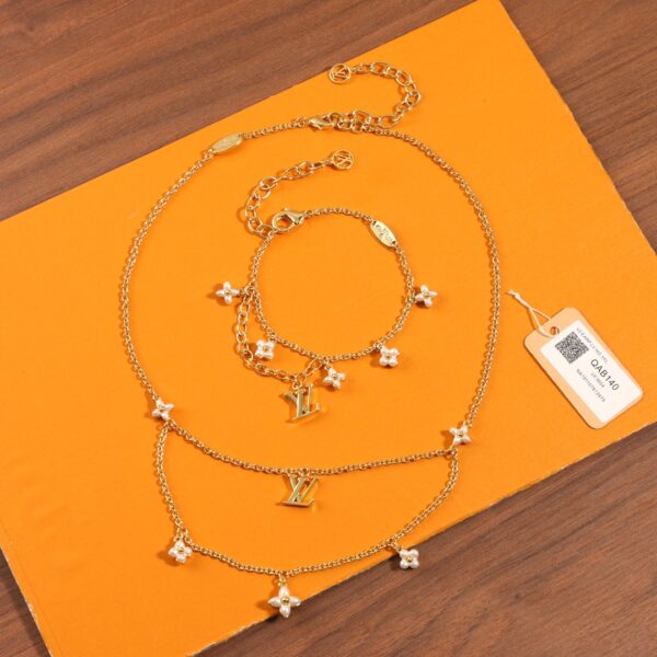 LV FLORAGRAM Necklace&Bracelet - Image 8