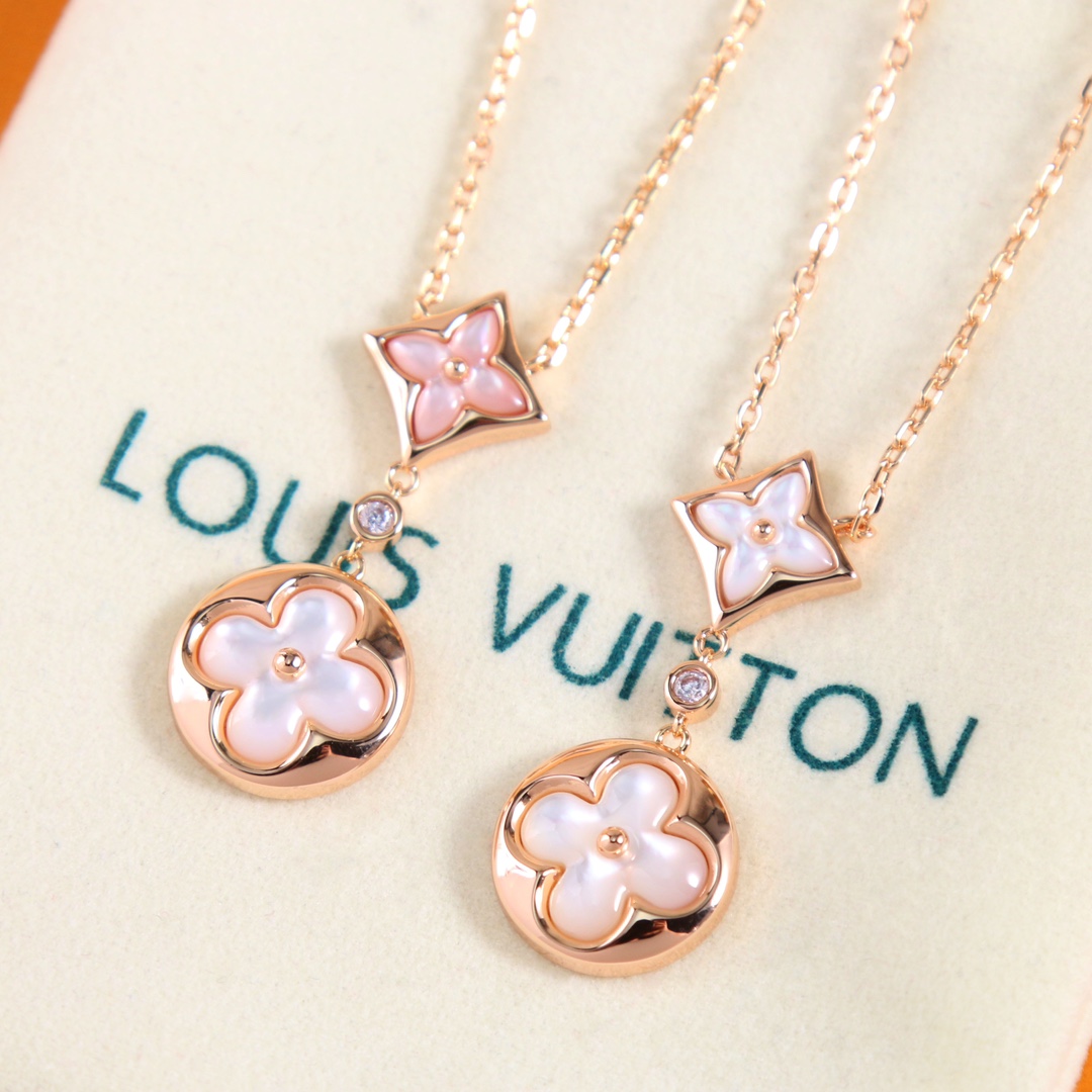 LV lconic Pearls necklace