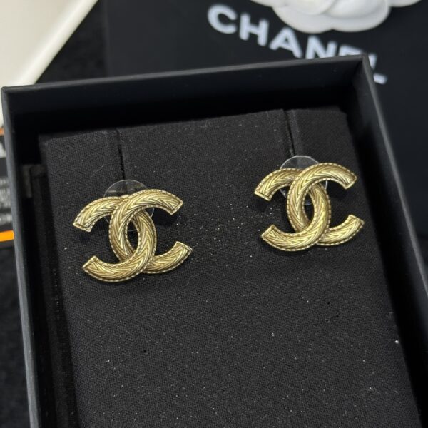 Chanel C1 Double C Earnail Earrings - Image 2