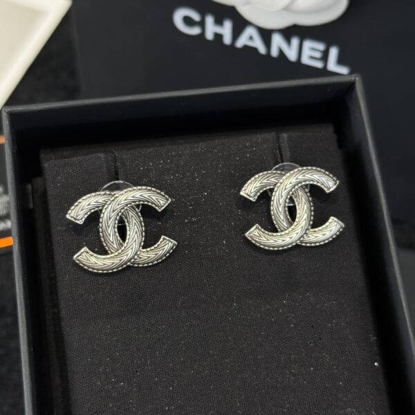Chanel C1 Double C Earnail Earrings - Image 4