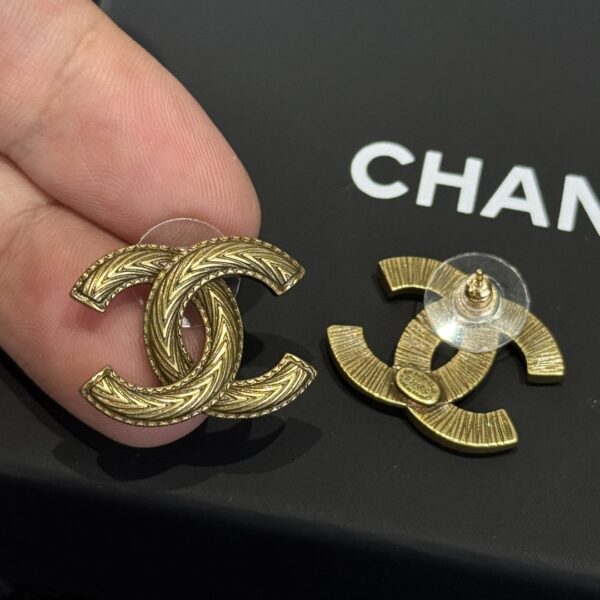 Chanel C1 Double C Earnail Earrings - Image 8