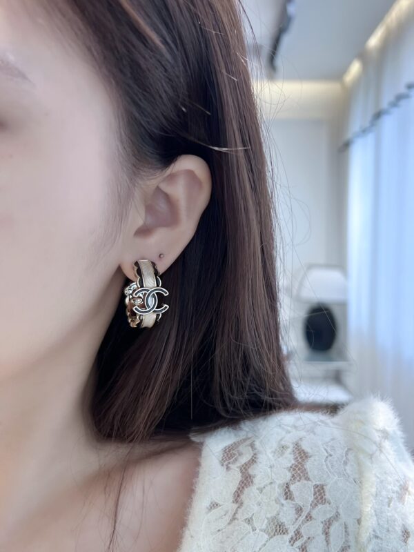 Chanel C1 Double C Half Round Earnail Earrings - Image 5