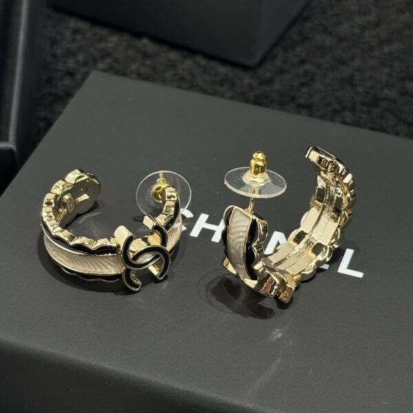 Chanel C1 Double C Half Round Earnail Earrings - Image 6
