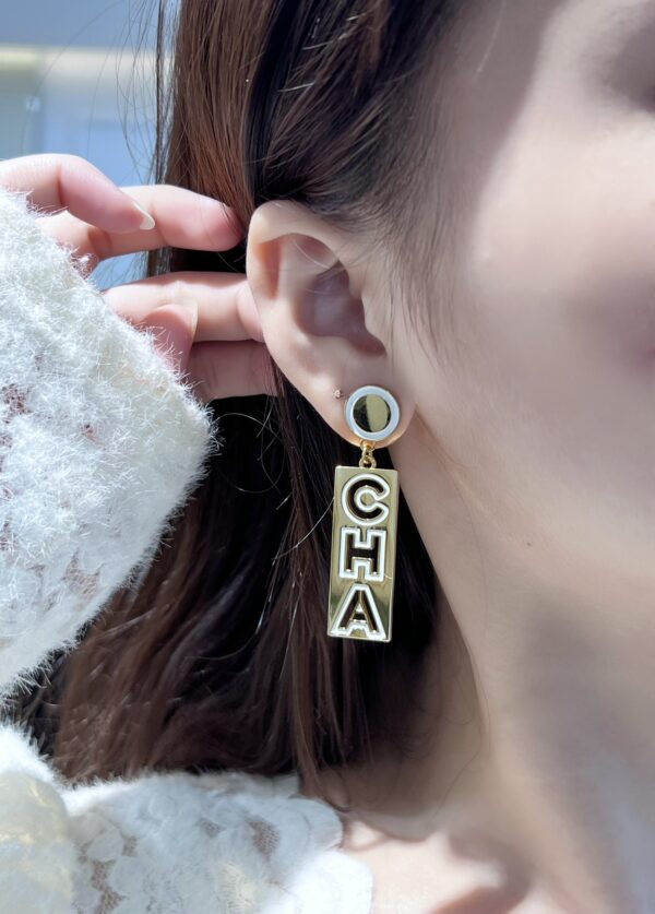 Chanel C2 Double C Letter Earnail Earrings - Image 3