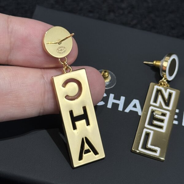 Chanel C2 Double C Letter Earnail Earrings - Image 6