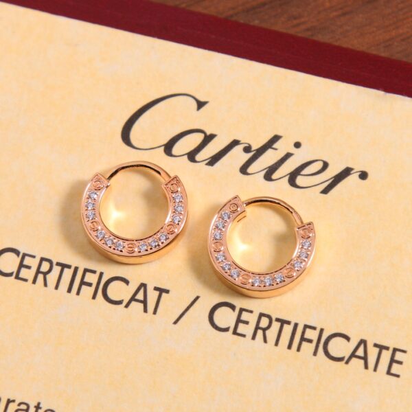 Cartier's new full diamond round cake earrings - Image 6