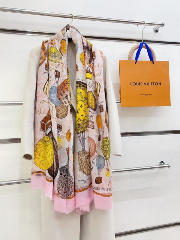 LV hot air balloon scarf - Image 5
