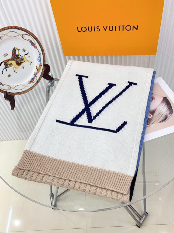 LV Thick Cashmere Scarf