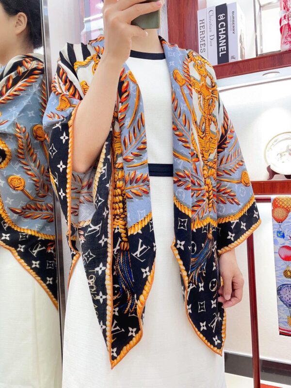 LV cashmere shawl - Image 2