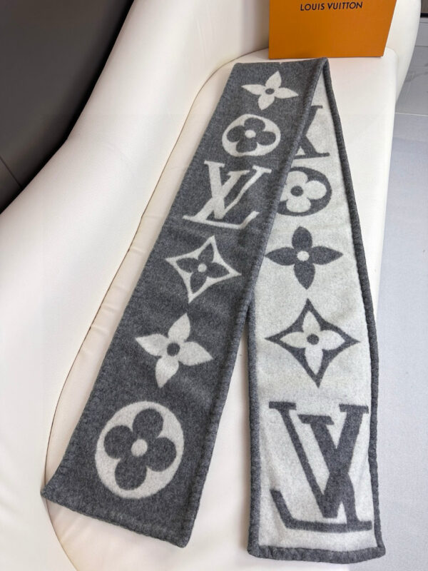 LV Classic Cashmere Scarf
