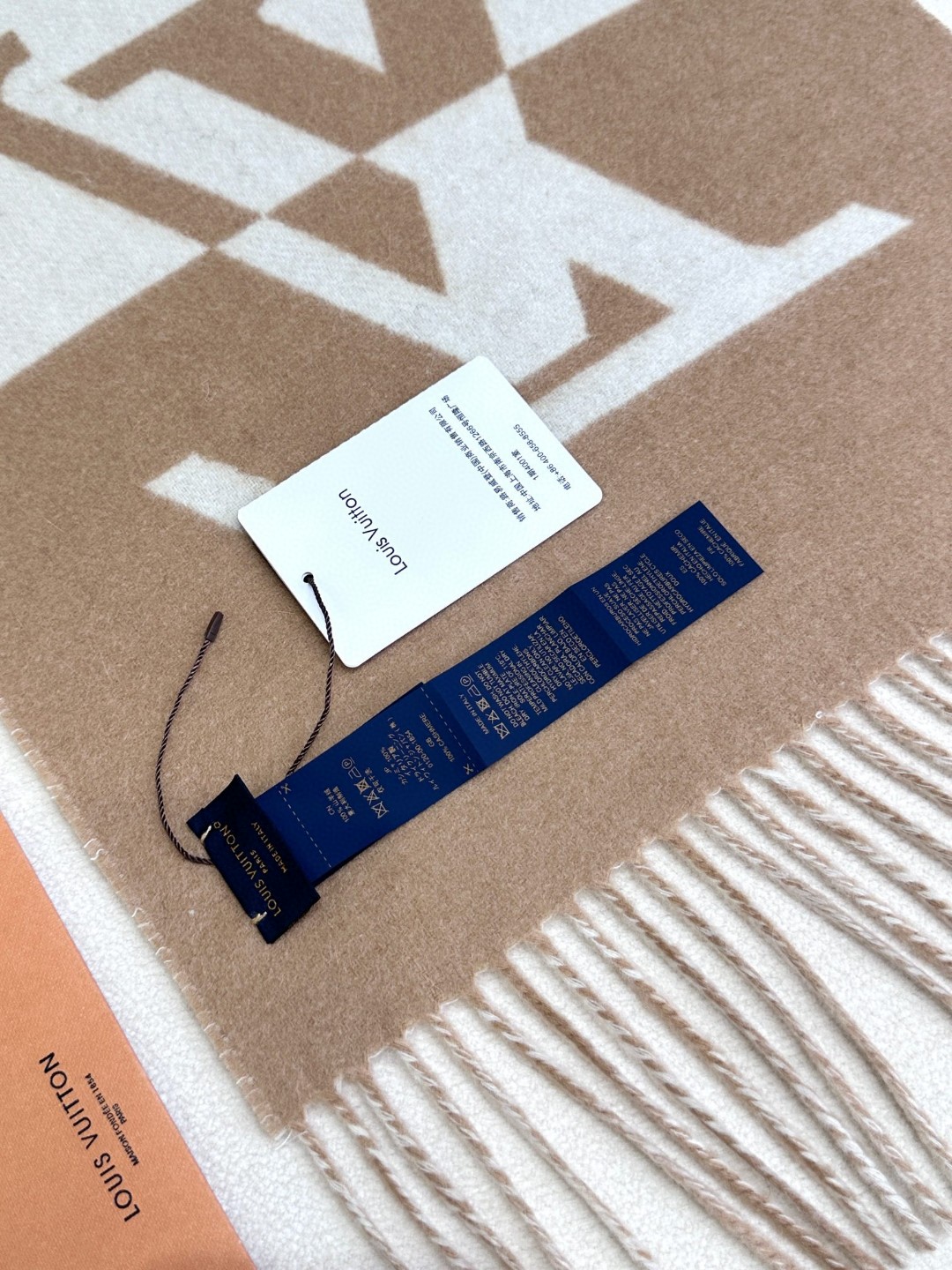 LV Graphic Dual Scarf - Image 7