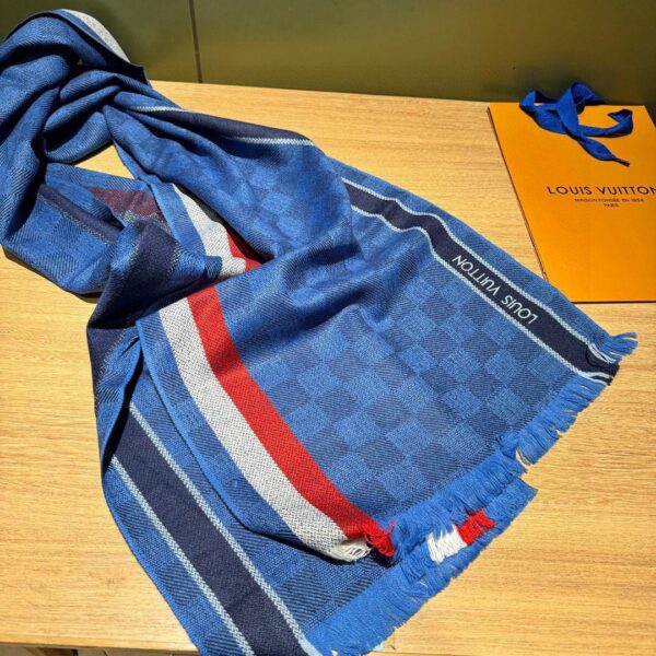 LV plaid long scarf - Image 4