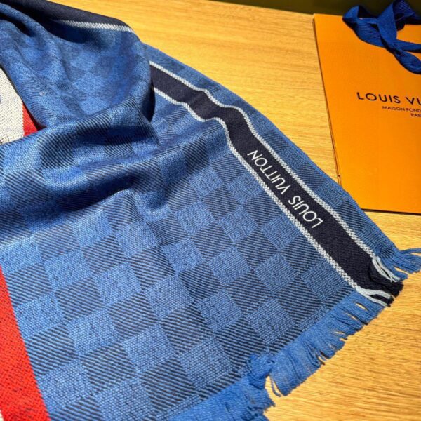 LV plaid long scarf - Image 5