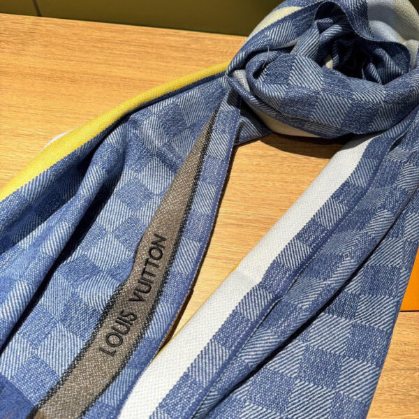 LV plaid long scarf - Image 5