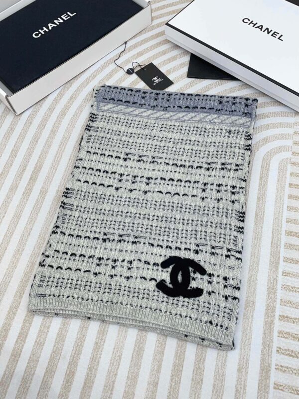 CHANEL cashmere scarf