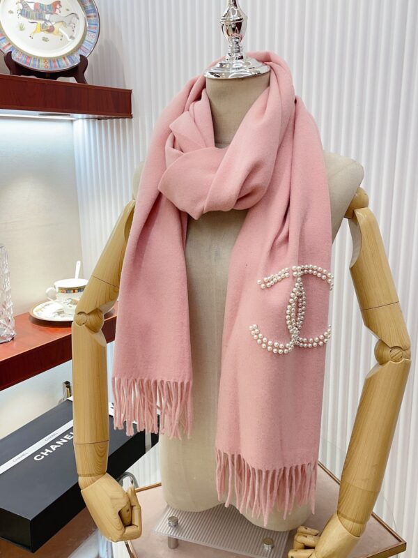CHANEL Elegant Cashmere Scarf - Image 7