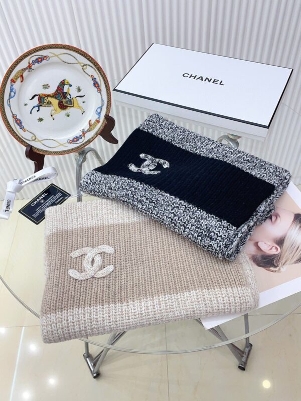 CHANEL Versatile Cashmere Scarf - Image 8