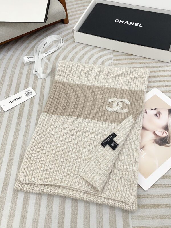 CHANEL Versatile Cashmere Scarf