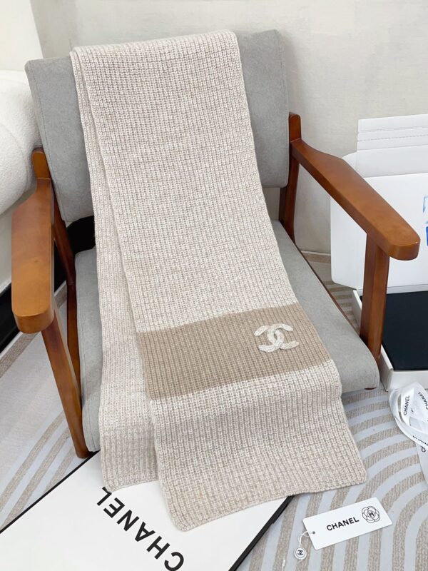 CHANEL Versatile Cashmere Scarf - Image 4