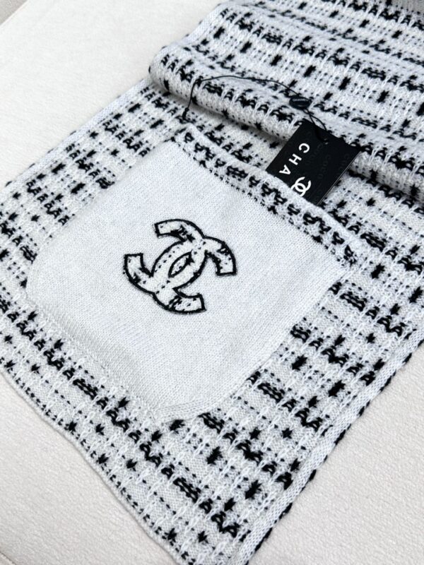 Chanel Haute Couture Cashmere Scarf - Image 6