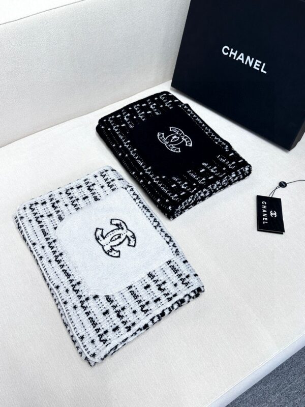Chanel Haute Couture Cashmere Scarf - Image 8