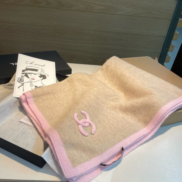 CHANEL Nepal Cashmere Scarf