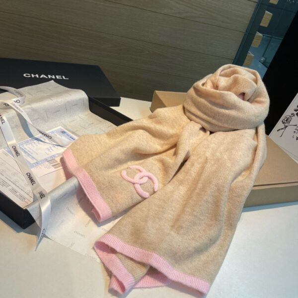 CHANEL Nepal Cashmere Scarf - Image 7