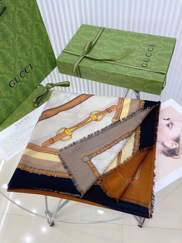 GUCCI cashmere handkerchief