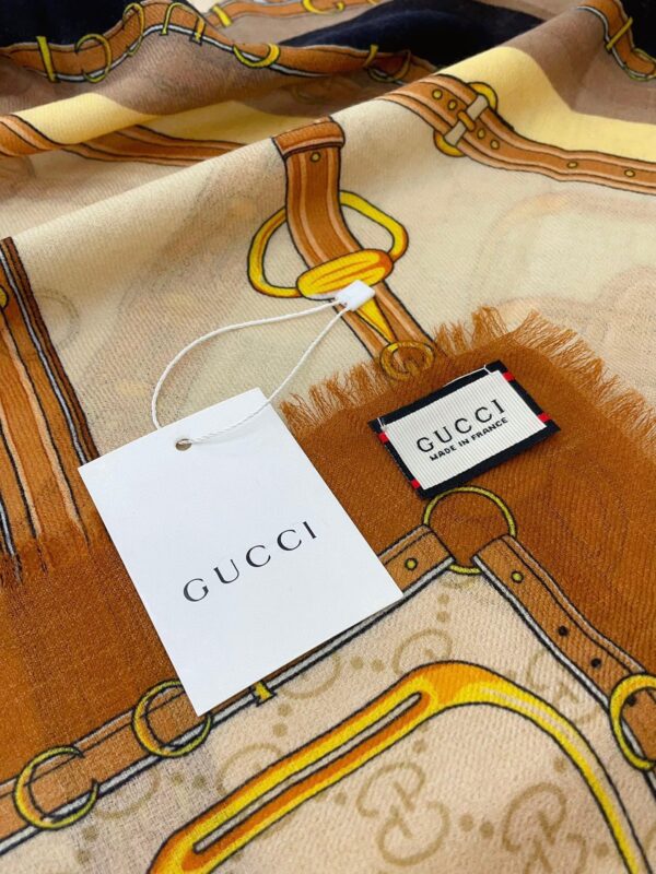GUCCI cashmere handkerchief - Image 8