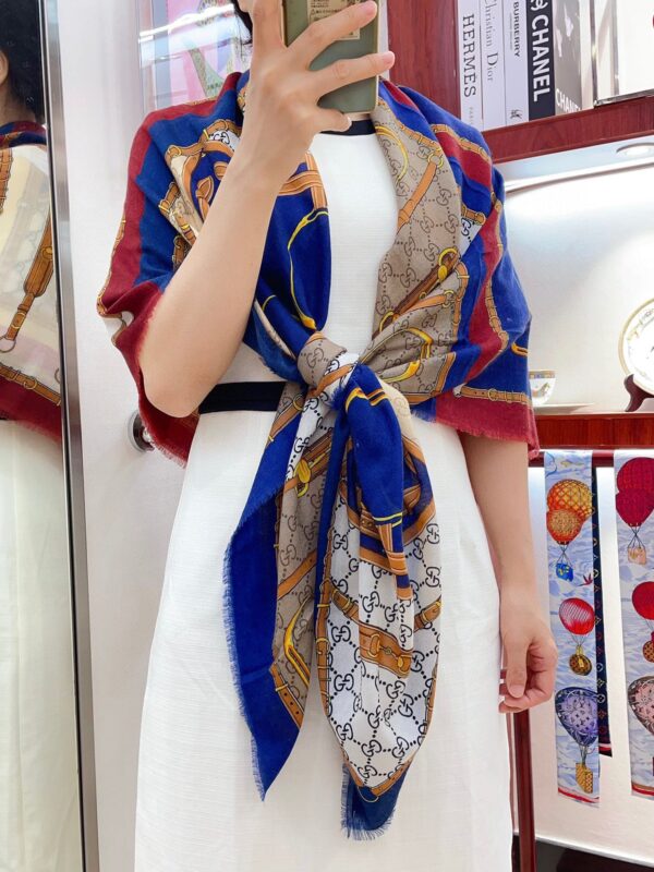 GUCCI cashmere handkerchief - Image 2