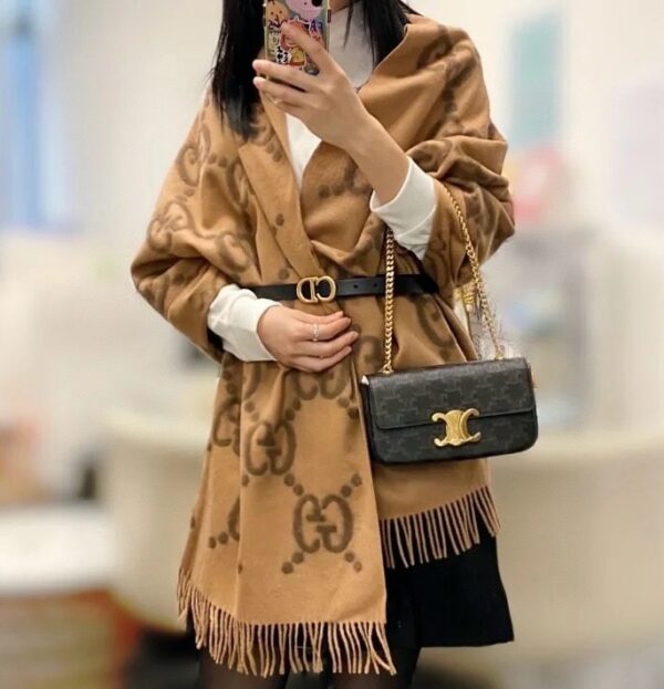 GUCCI cashmere shawl scarf - Image 2